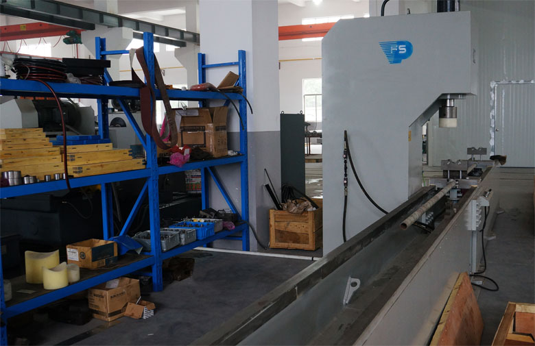 7���Ԅ�Уֱ�C